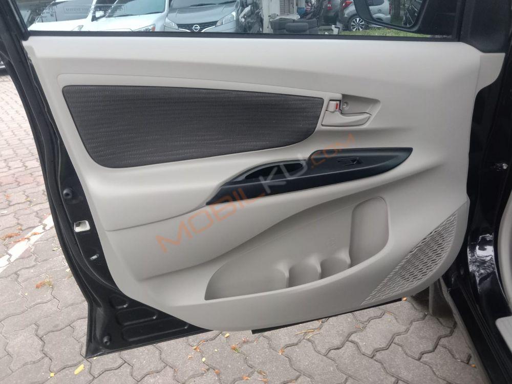 Mobil Toyota Avanza 2021