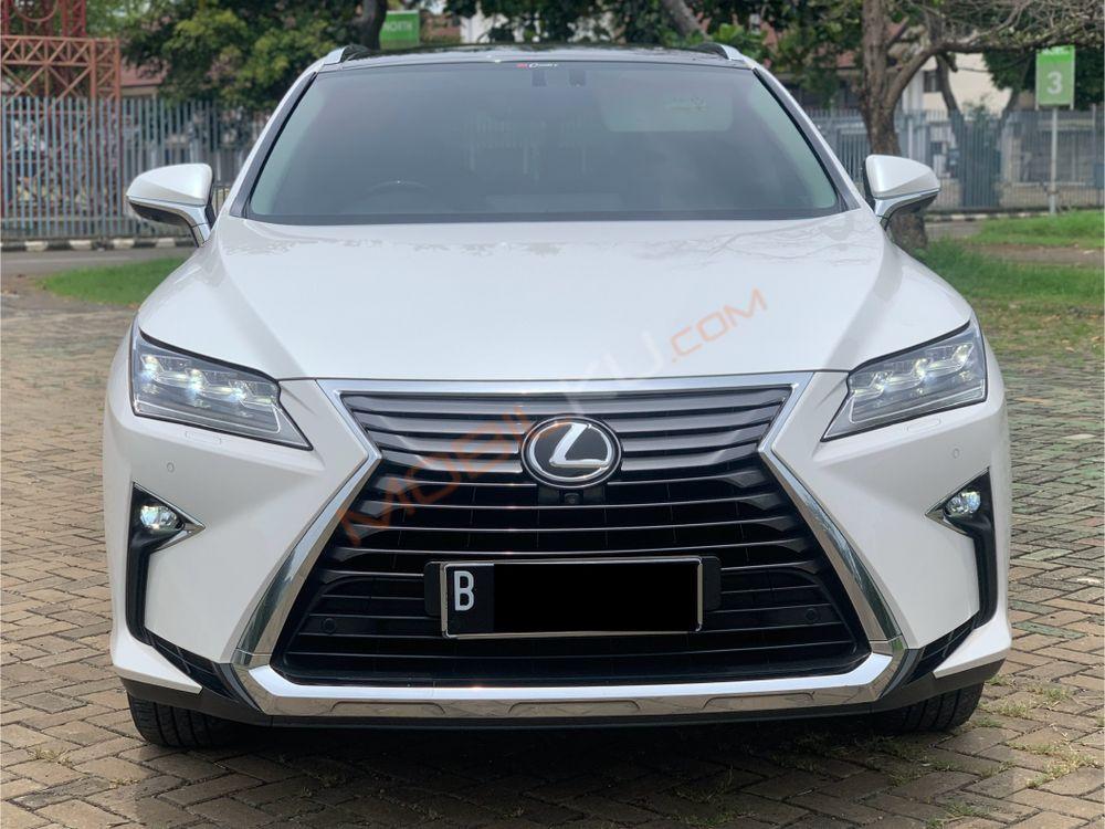 Mobil Lexus RX 2016