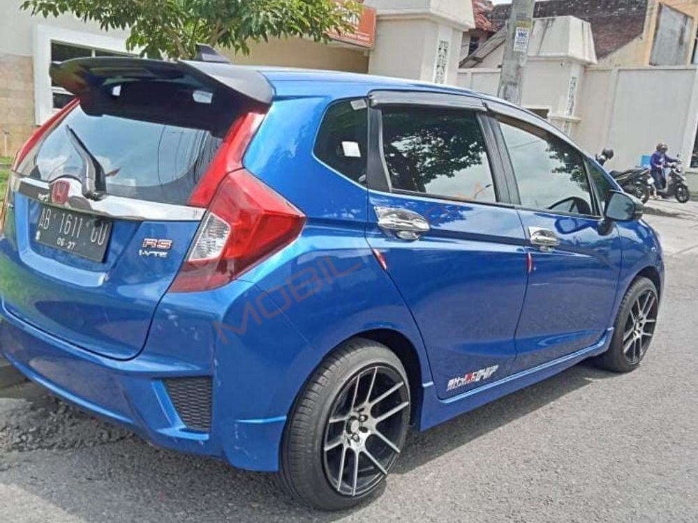Mobil Honda Jazz 2015