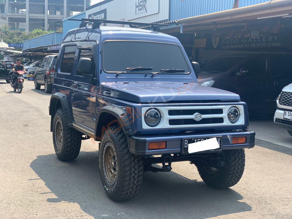 Mobil Suzuki Katana 2005