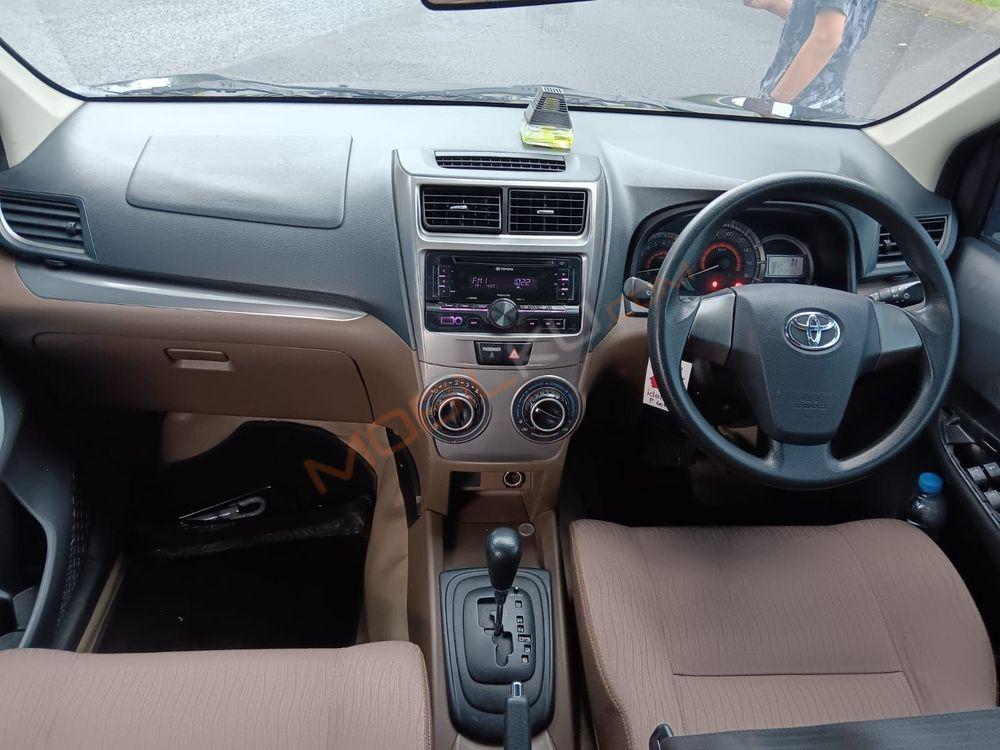 Mobil Toyota Avanza 2017