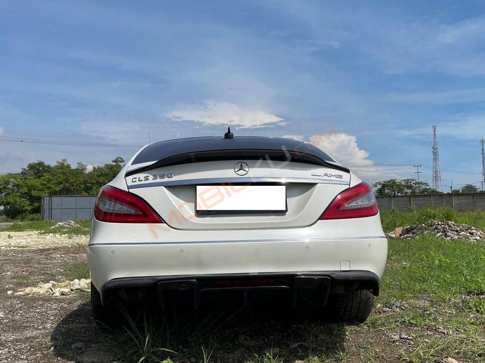 Mobil Mercedes-Benz CLS 2012