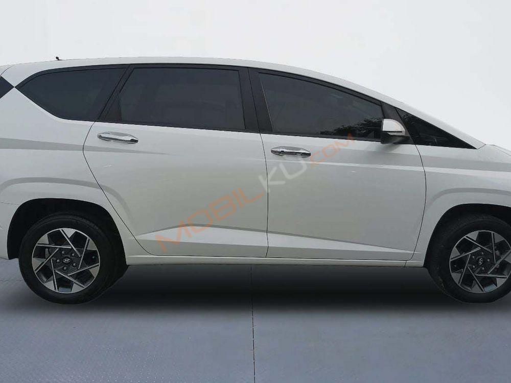 Mobil Hyundai Stargazer 2022