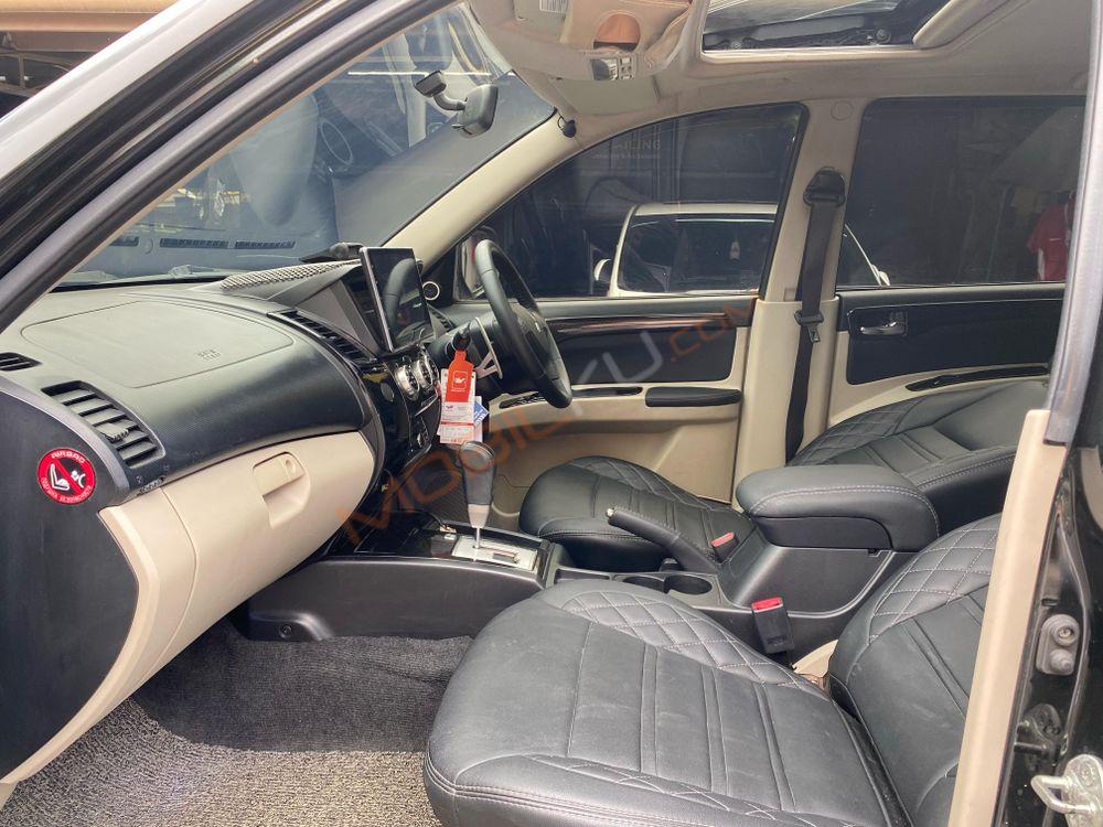 Mobil Mitsubishi Pajero Sport 2013