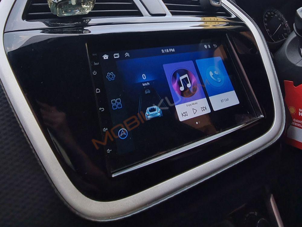 Mobil Suzuki SX4 2016