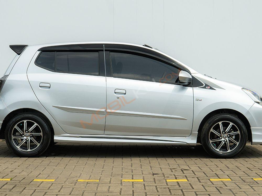 Mobil Toyota Agya 2021