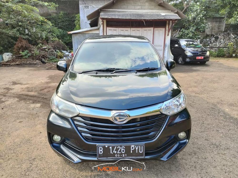 Mobil Daihatsu Xenia 2016