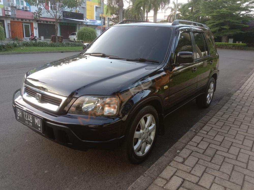 Mobil Honda CR-V 2002