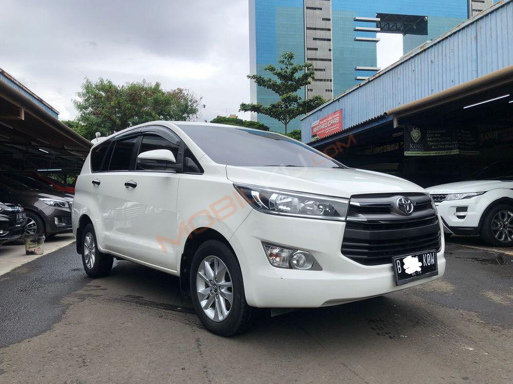 Mobil Toyota Kijang Innova 2020