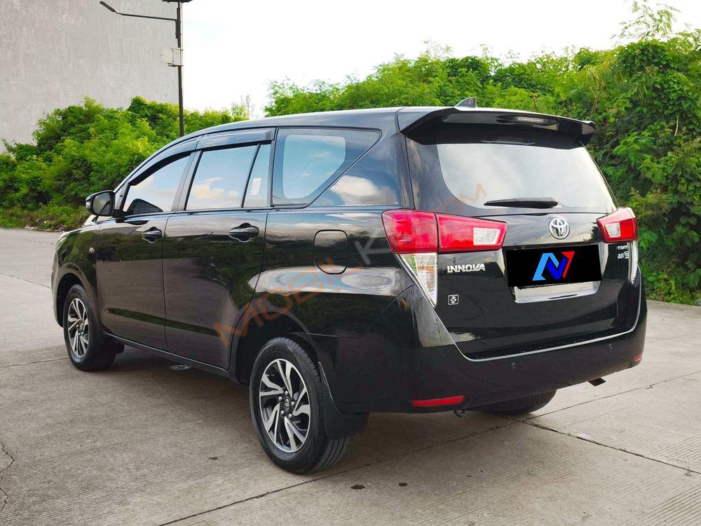 Mobil Toyota Kijang Innova 2021