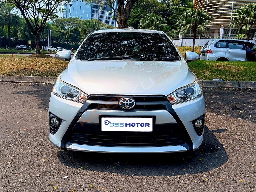 Mobil Toyota Yaris 2016