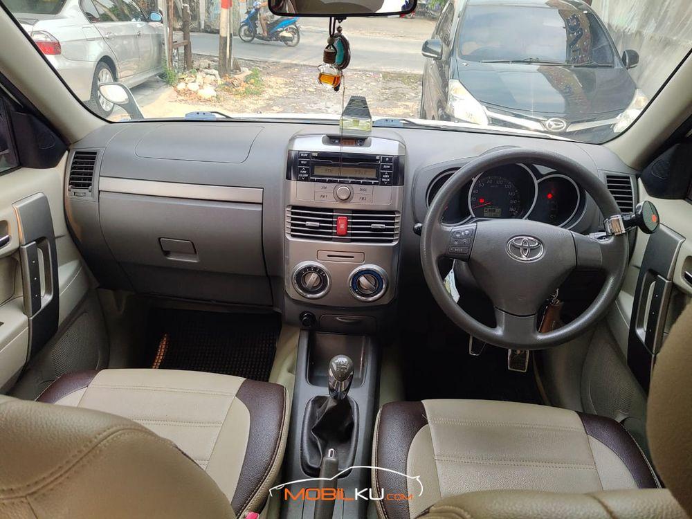 Mobil Toyota Rush 2013