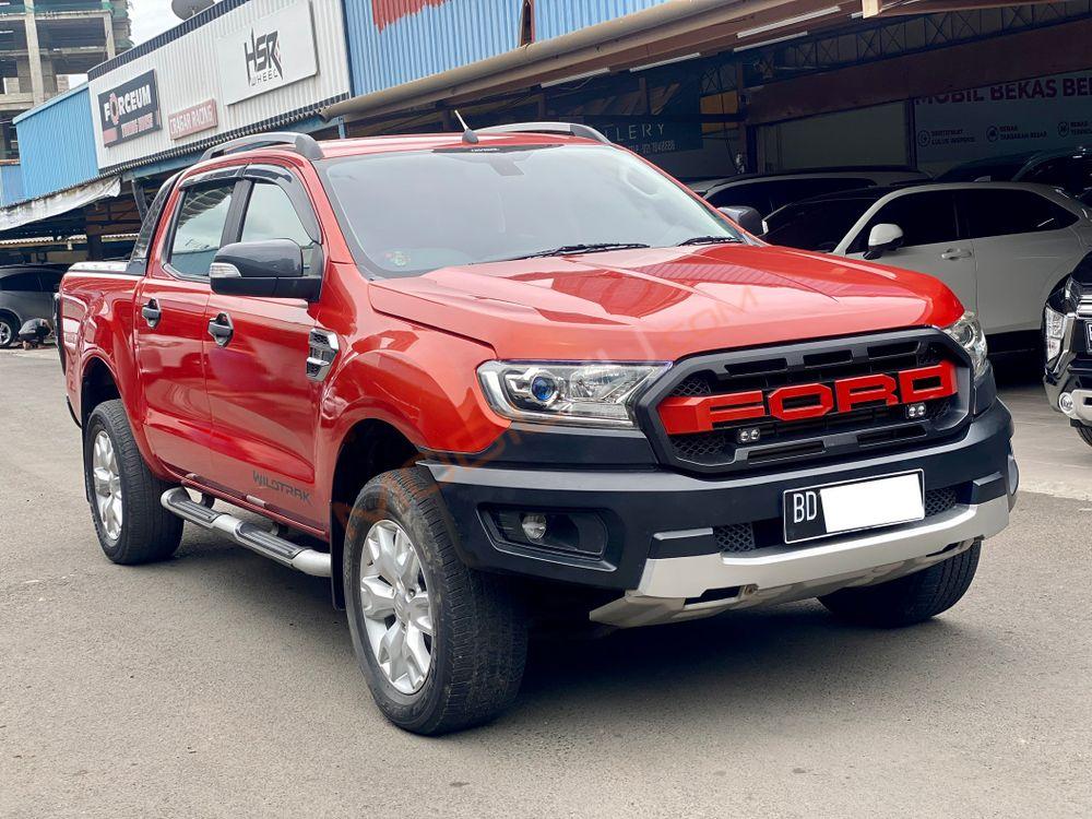 Mobil Ford Ranger 2014