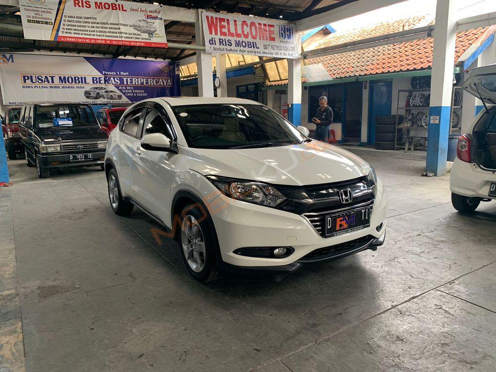 Mobil Honda HR-V 2015
