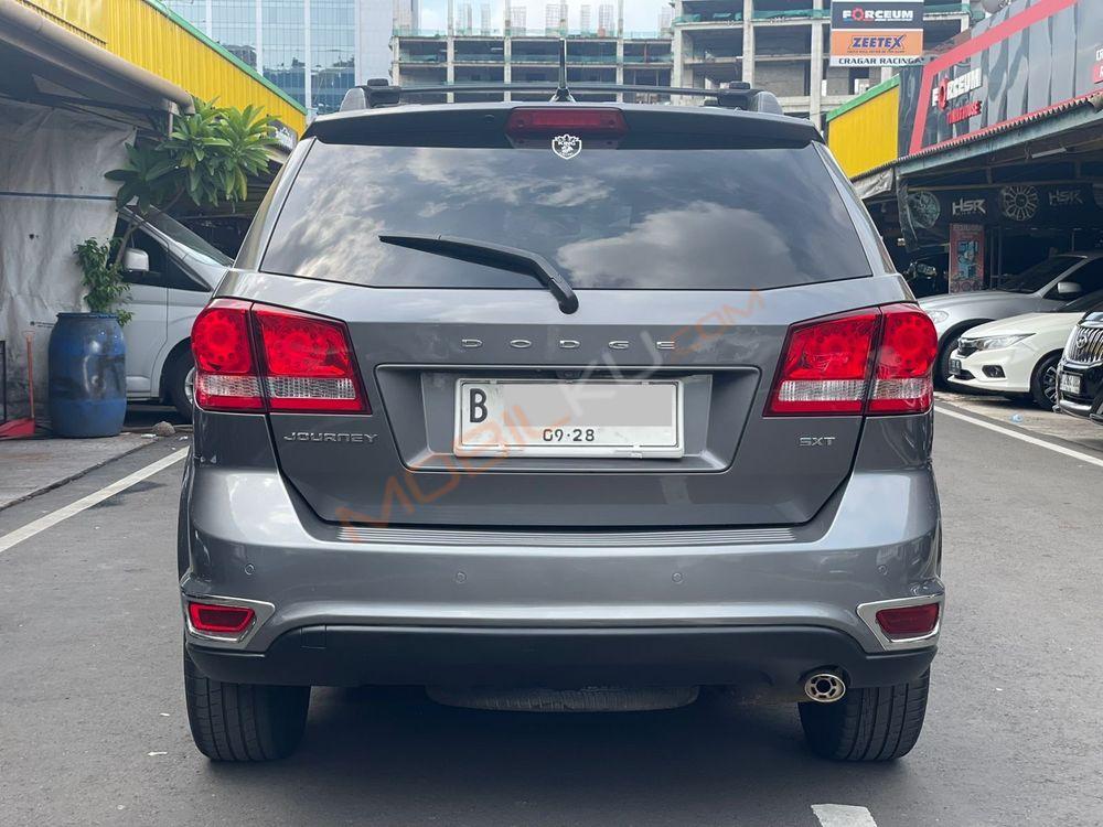 Mobil Dodge Journey 2013