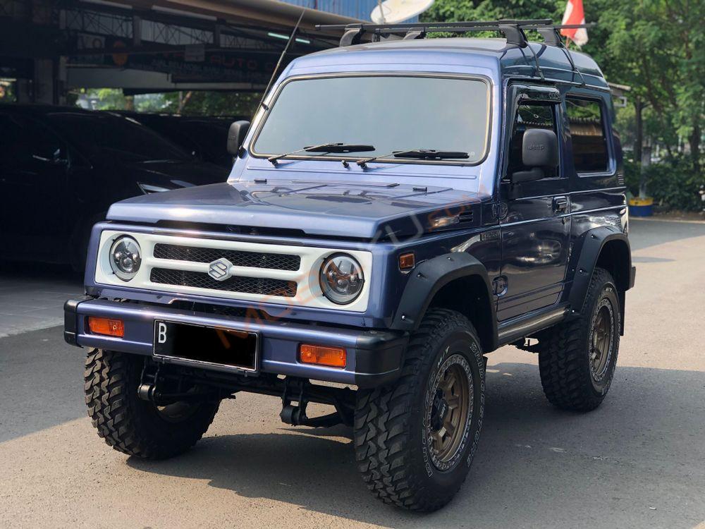 Mobil Suzuki Katana 2005