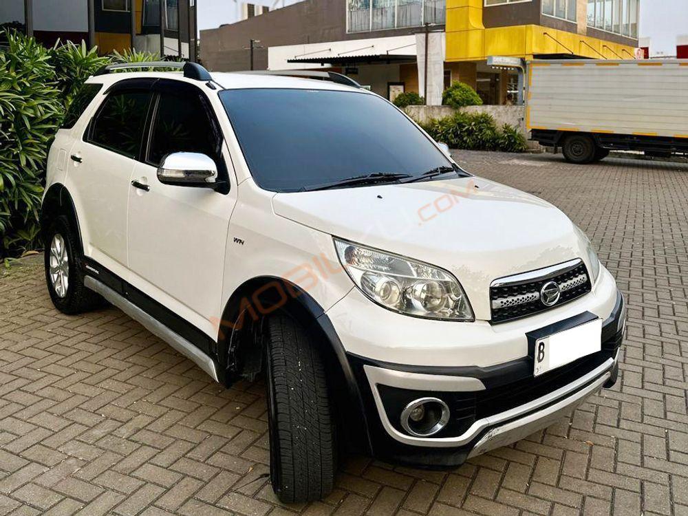 Mobil Daihatsu Terios 2014