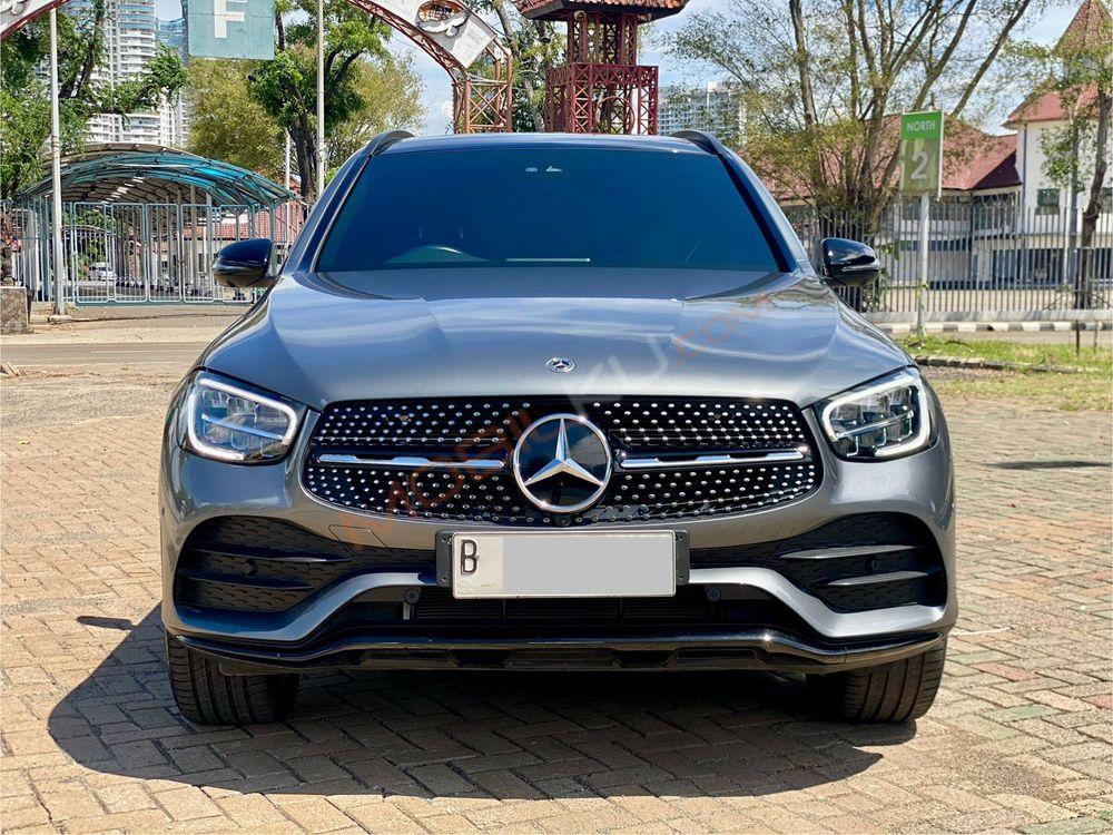 Mobil Mercedes-Benz GLC 2022