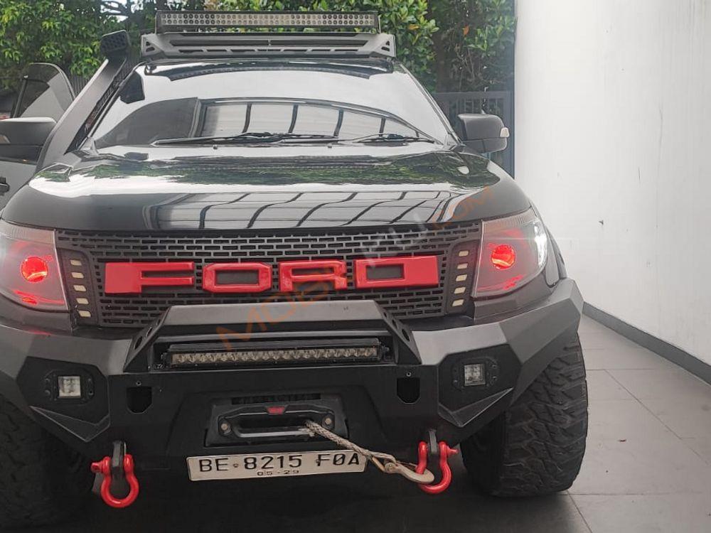 Mobil Ford Ranger 2014