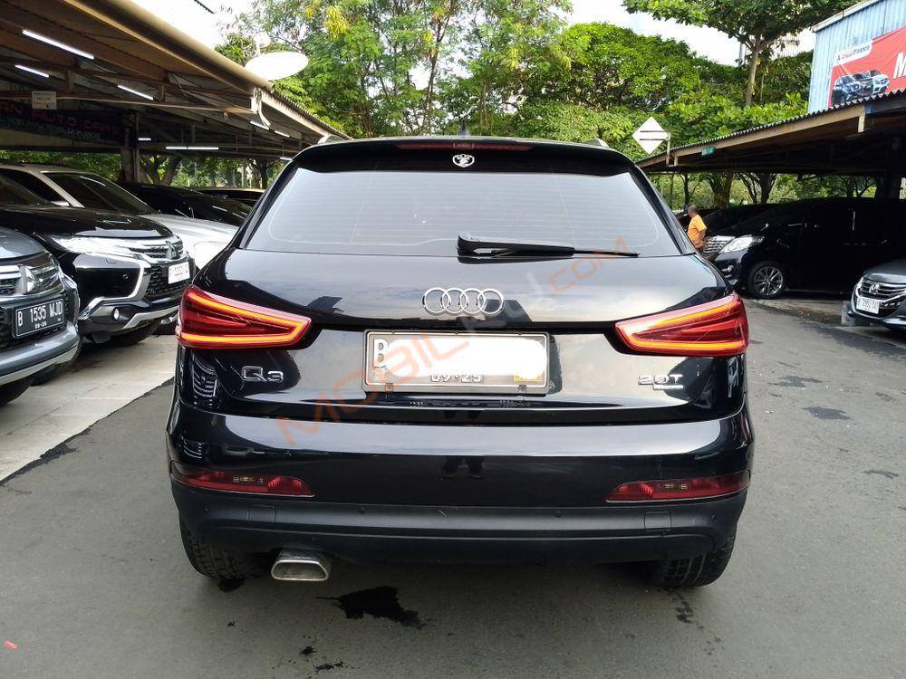 Mobil Audi Q3 2014