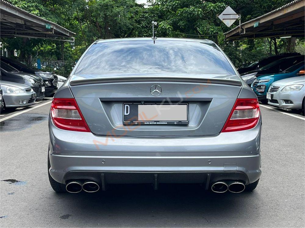 Mobil Mercedes-Benz C-Class 2011