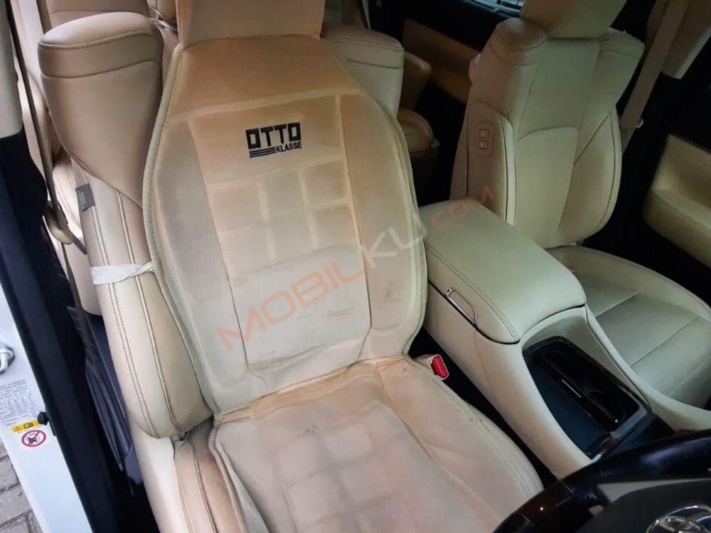 Mobil Toyota Alphard 2018