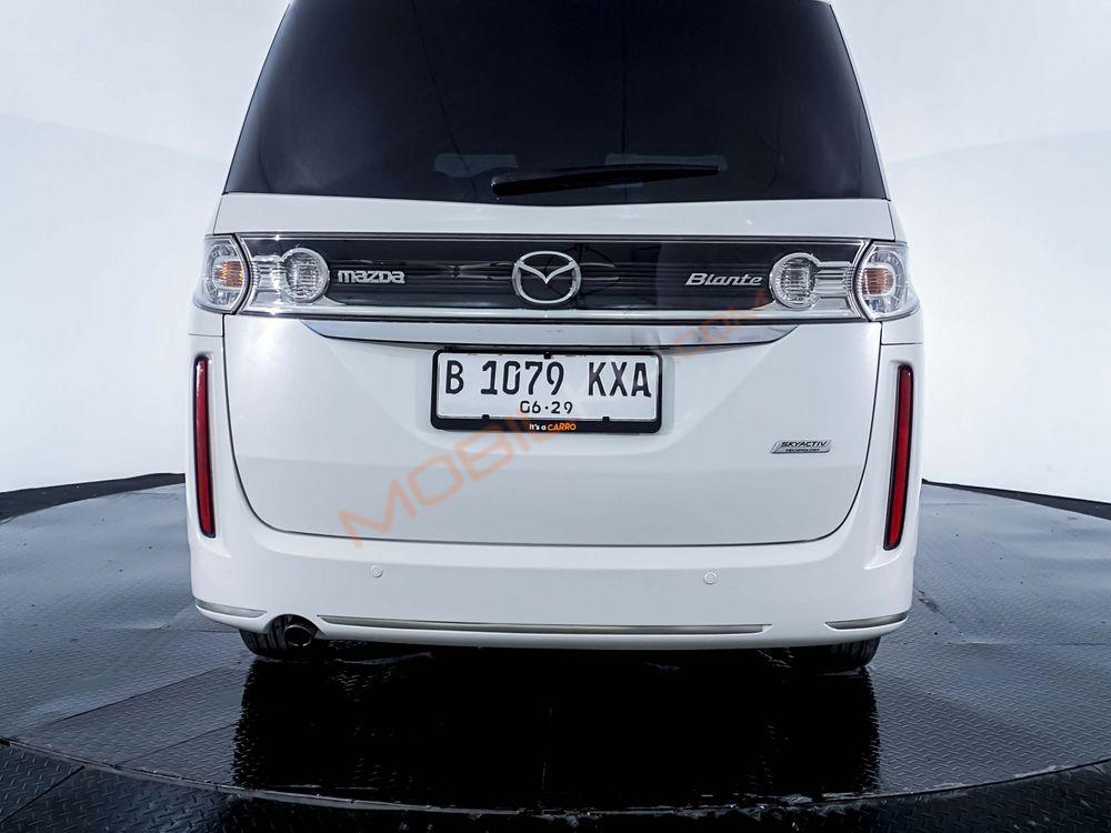 Mobil Mazda Biante 2018