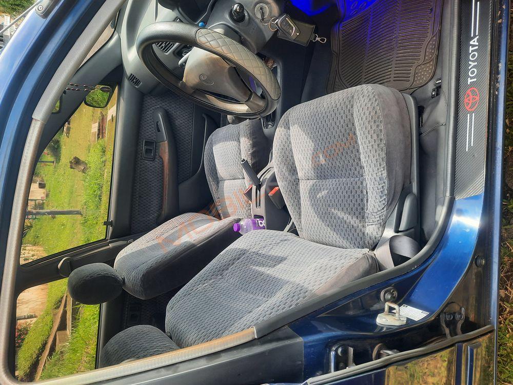 Mobil Toyota Soluna 2001