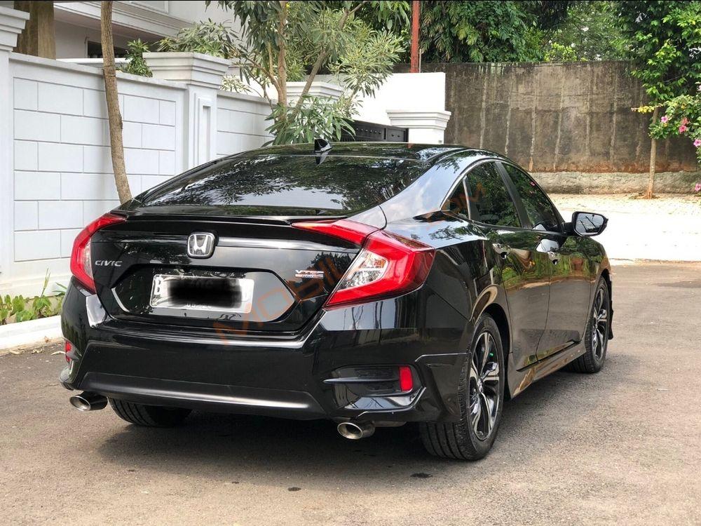 Mobil Honda Civic Sedan 2018