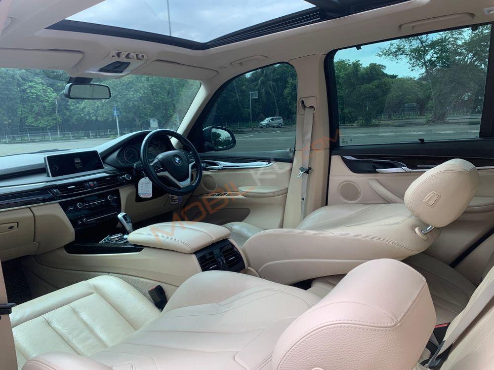 Mobil BMW X5 2015