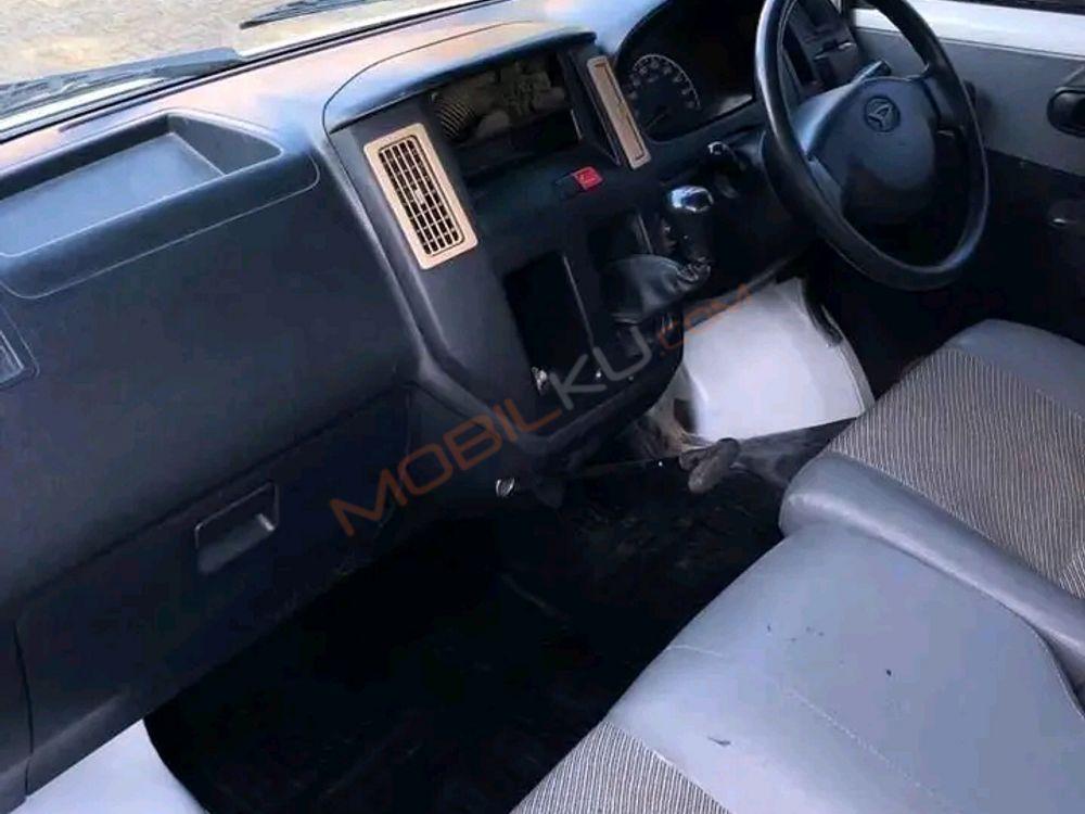 Mobil Daihatsu Gran Max 2016