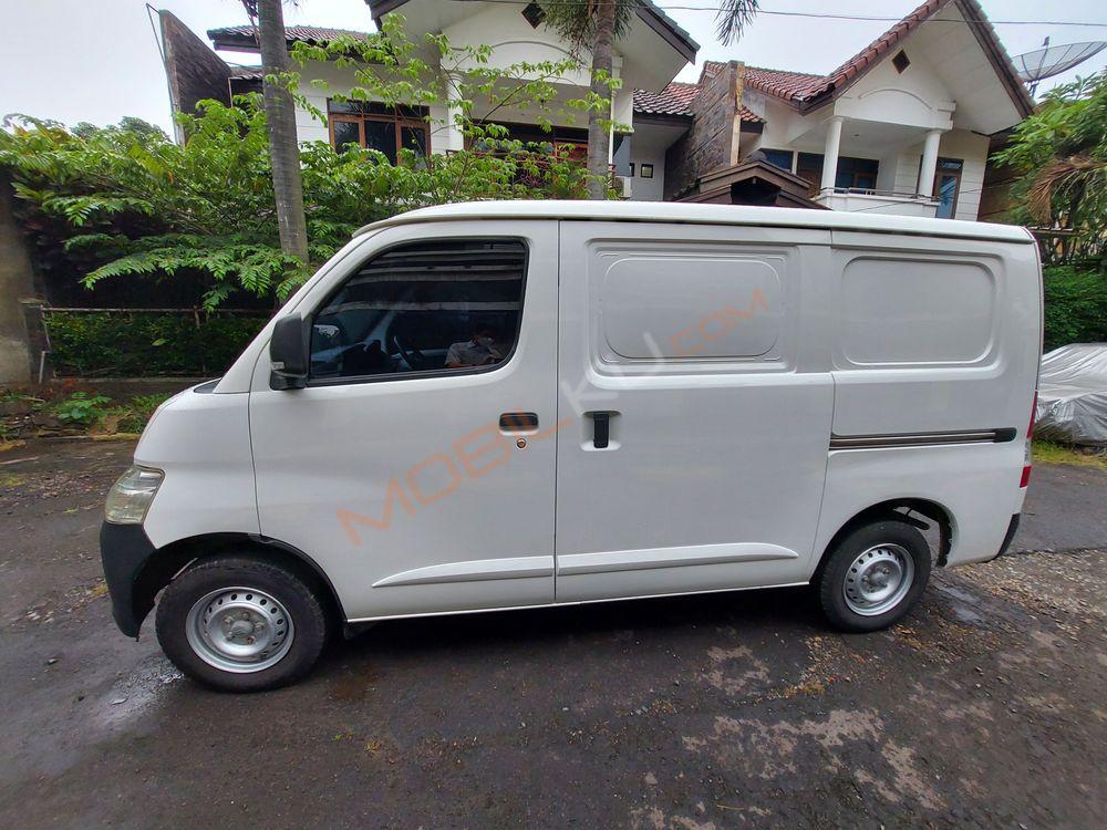Mobil Daihatsu Gran Max 2018