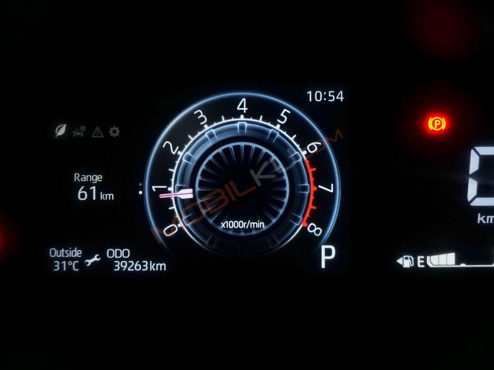 Mobil Toyota Raize 2021