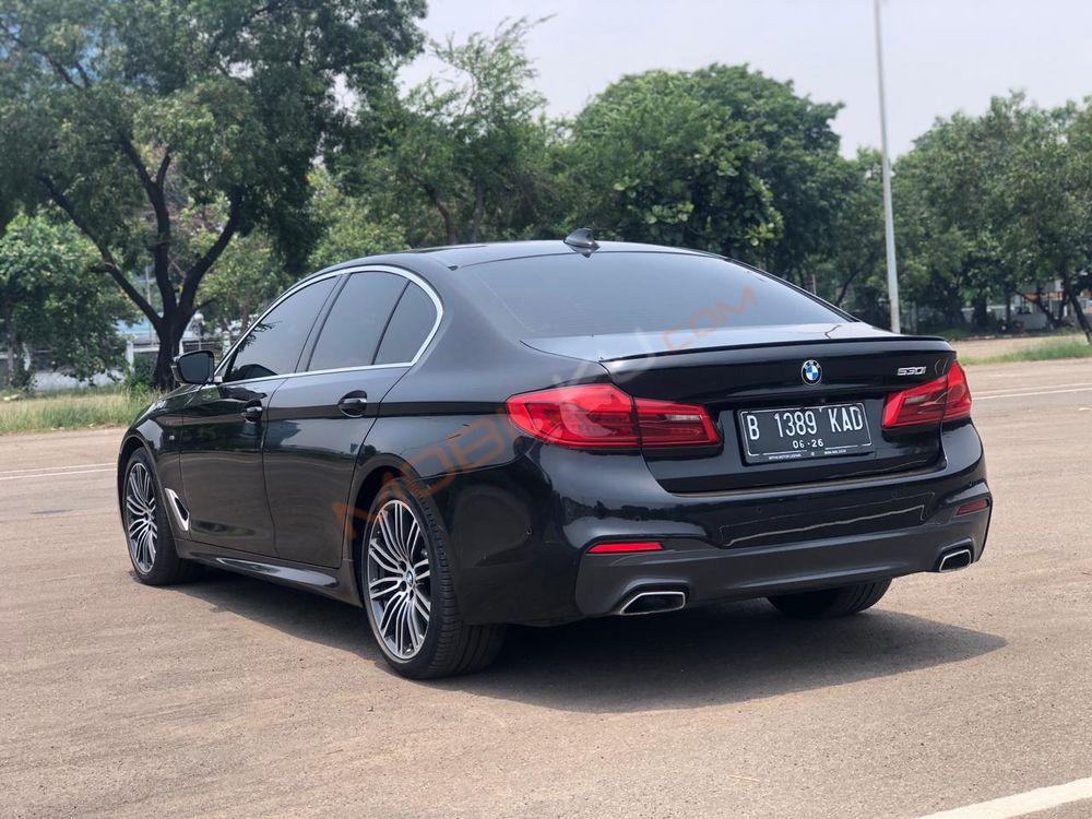 Mobil BMW 5 Series 2020