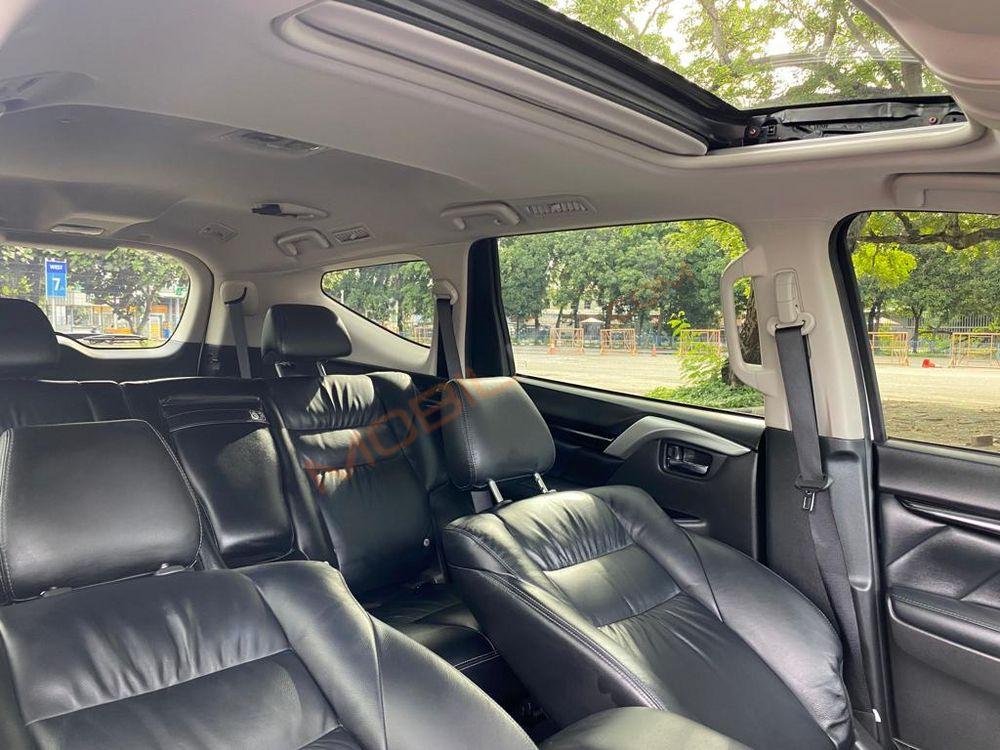 Mobil Mitsubishi Pajero 2021