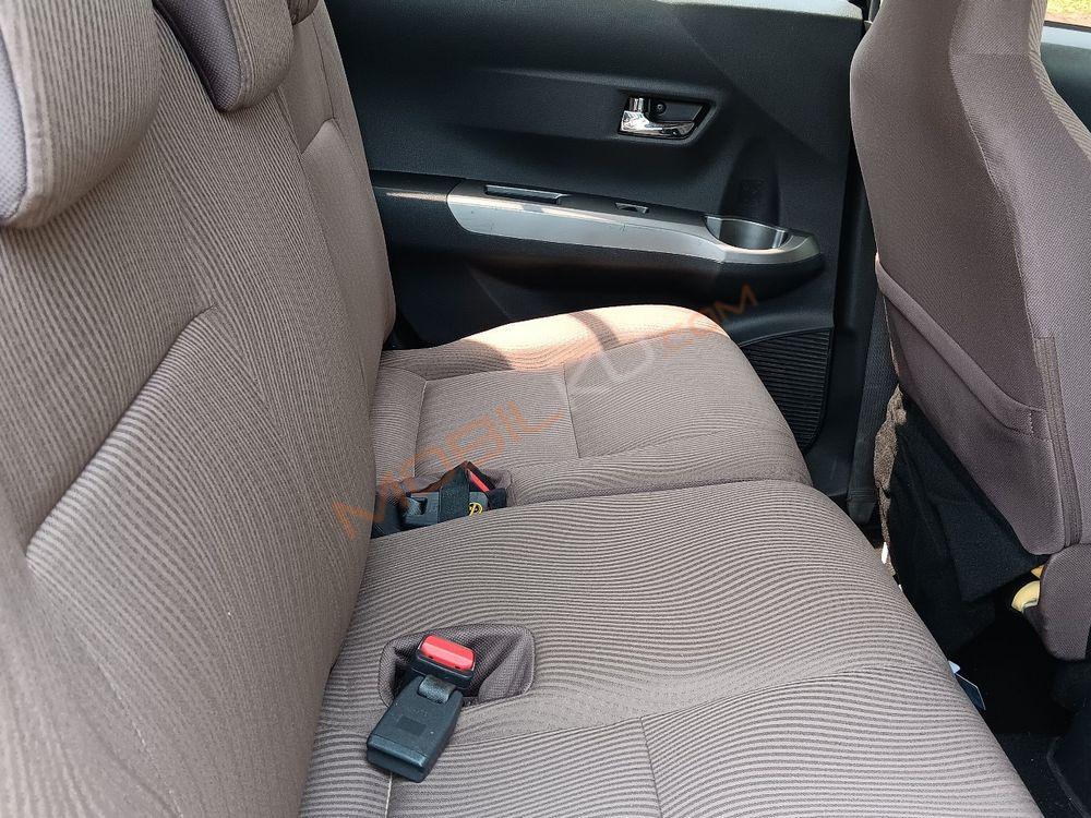 Mobil Toyota Calya 2019