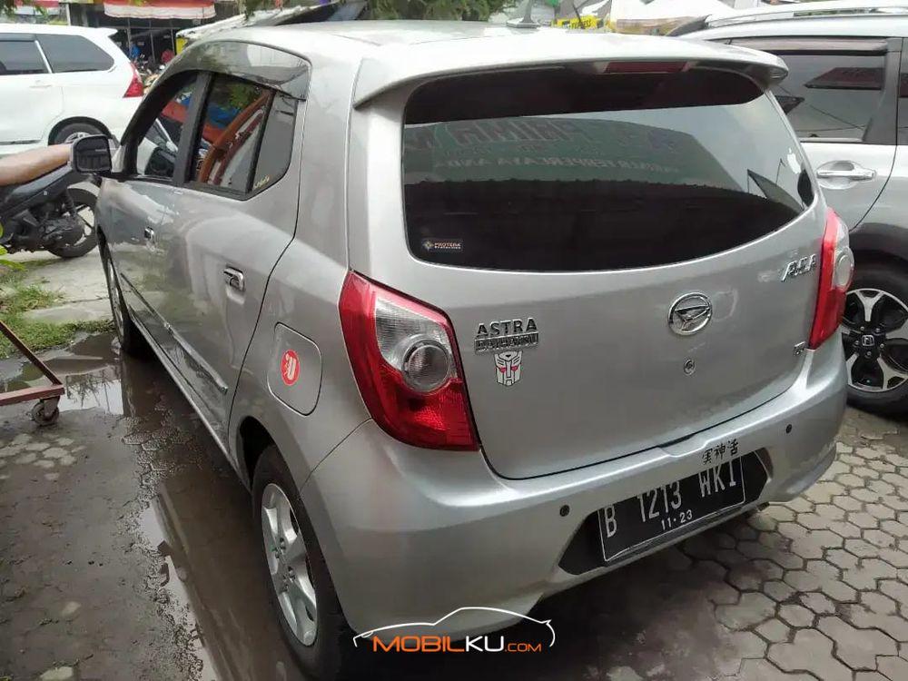 Mobil Daihatsu Ayla 2013