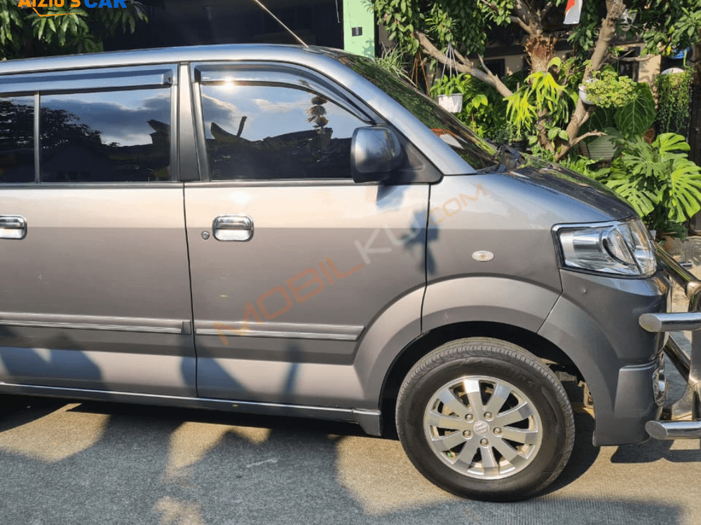 Mobil Suzuki APV 2015