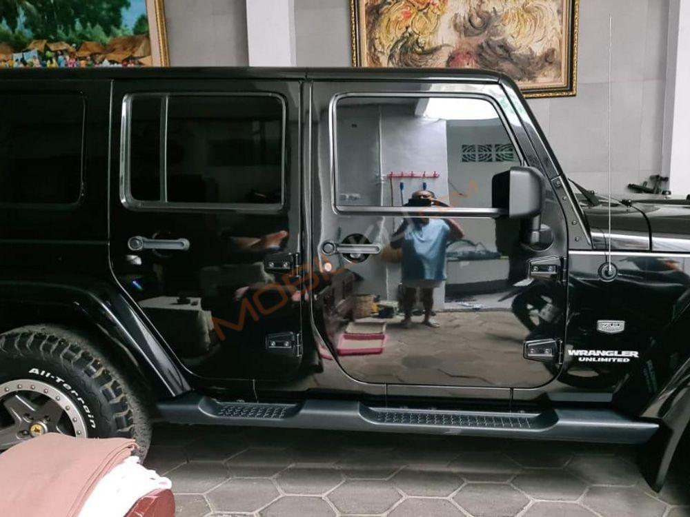 Mobil Jeep Wrangler 2012