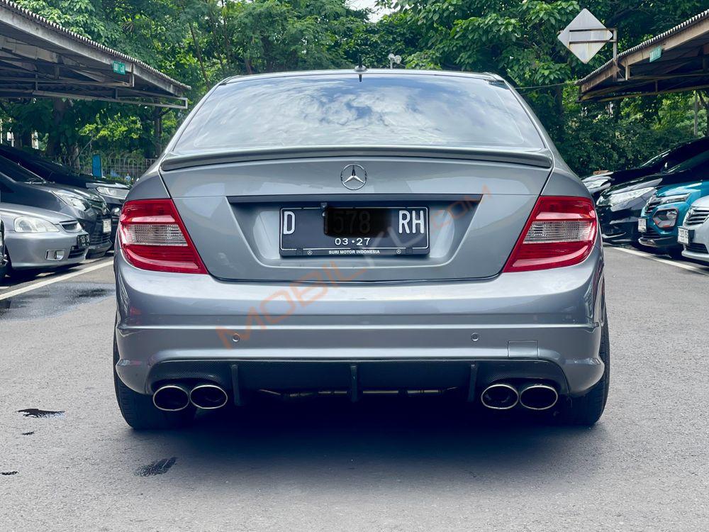 Mobil Mercedes-Benz C-Class 2011