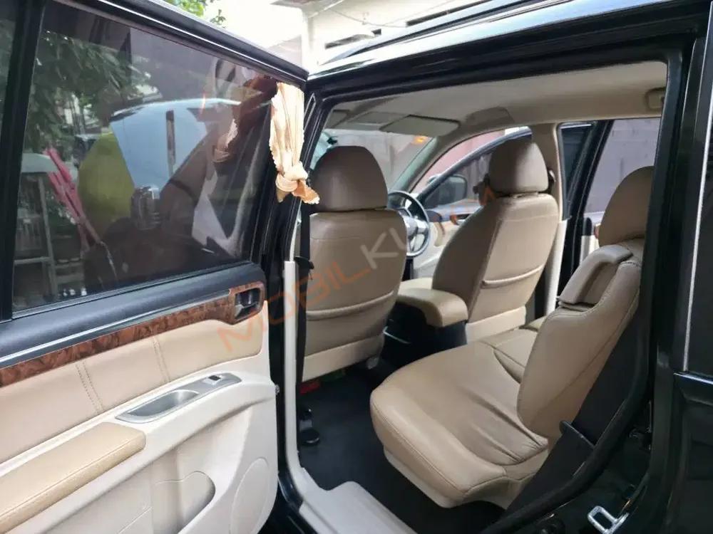 Mobil Mitsubishi Pajero Sport 2012