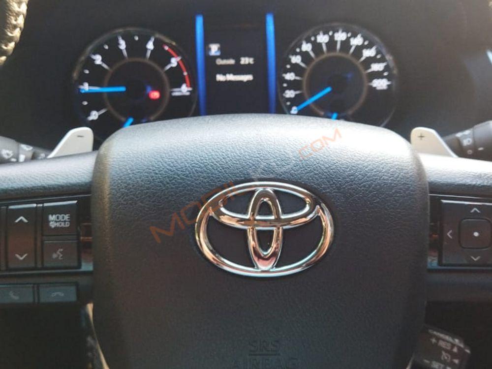Mobil Toyota Fortuner 2019
