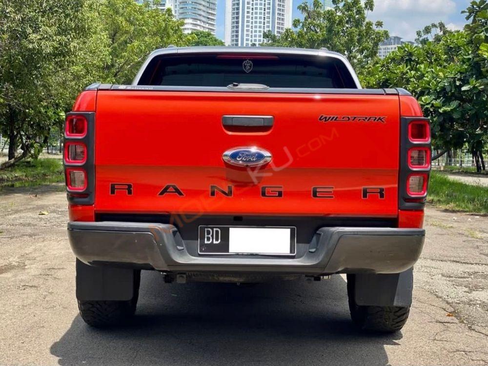 Mobil Ford Ranger 2014