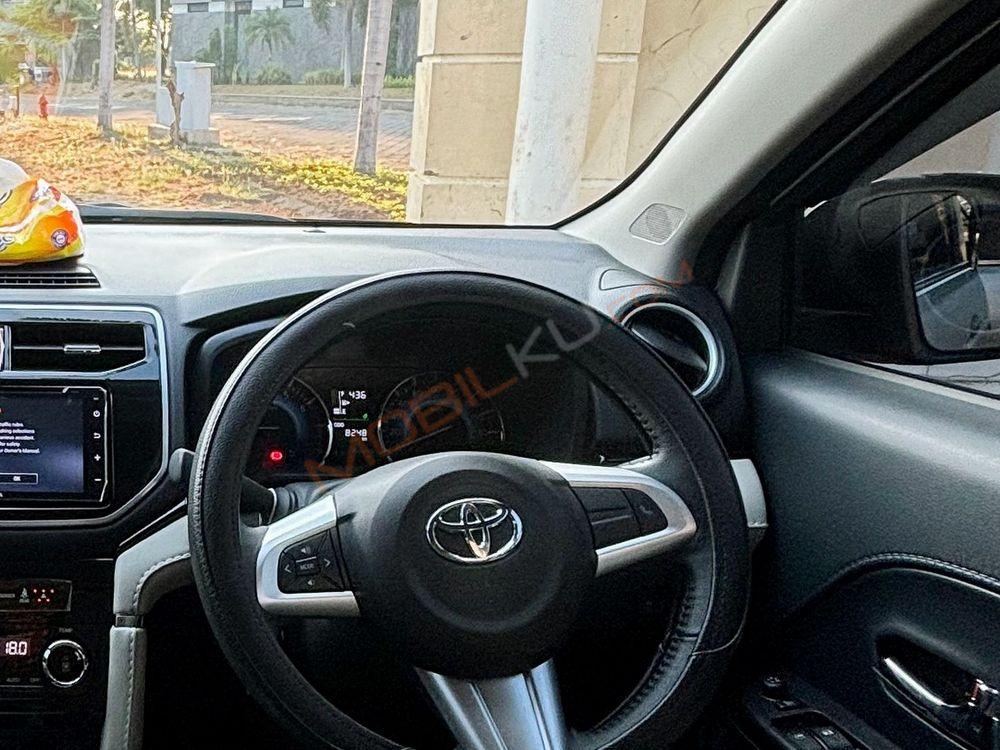 Mobil Toyota Rush 2021