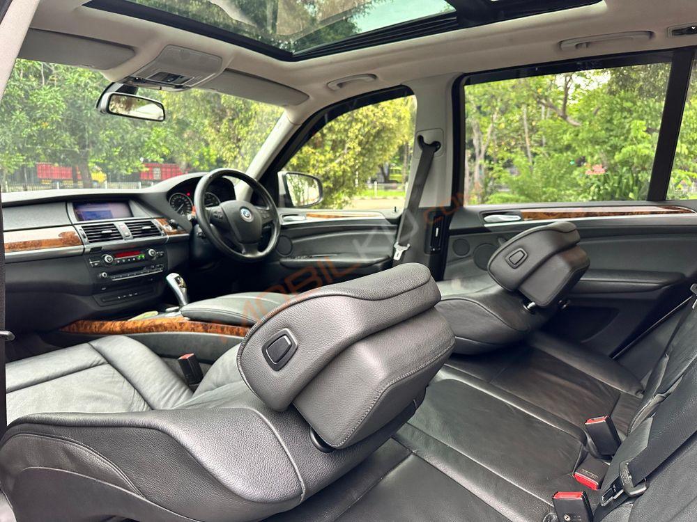 Mobil BMW X5 2008