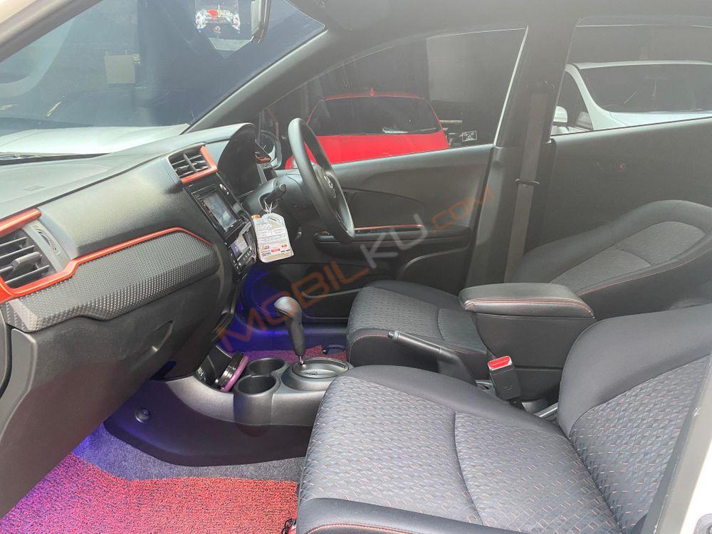 Mobil Honda Brio 2023