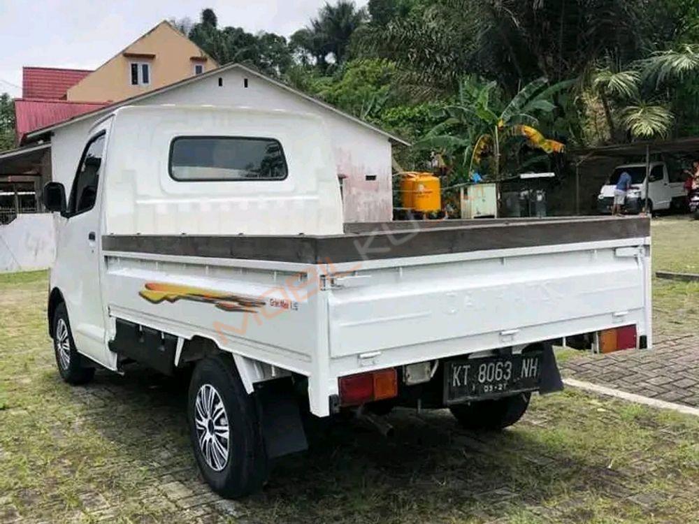 Mobil Daihatsu Gran Max 2016