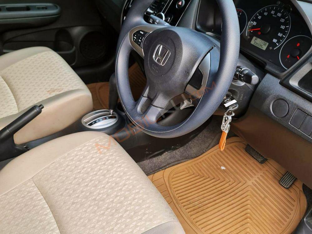 Mobil Honda Brio 2022