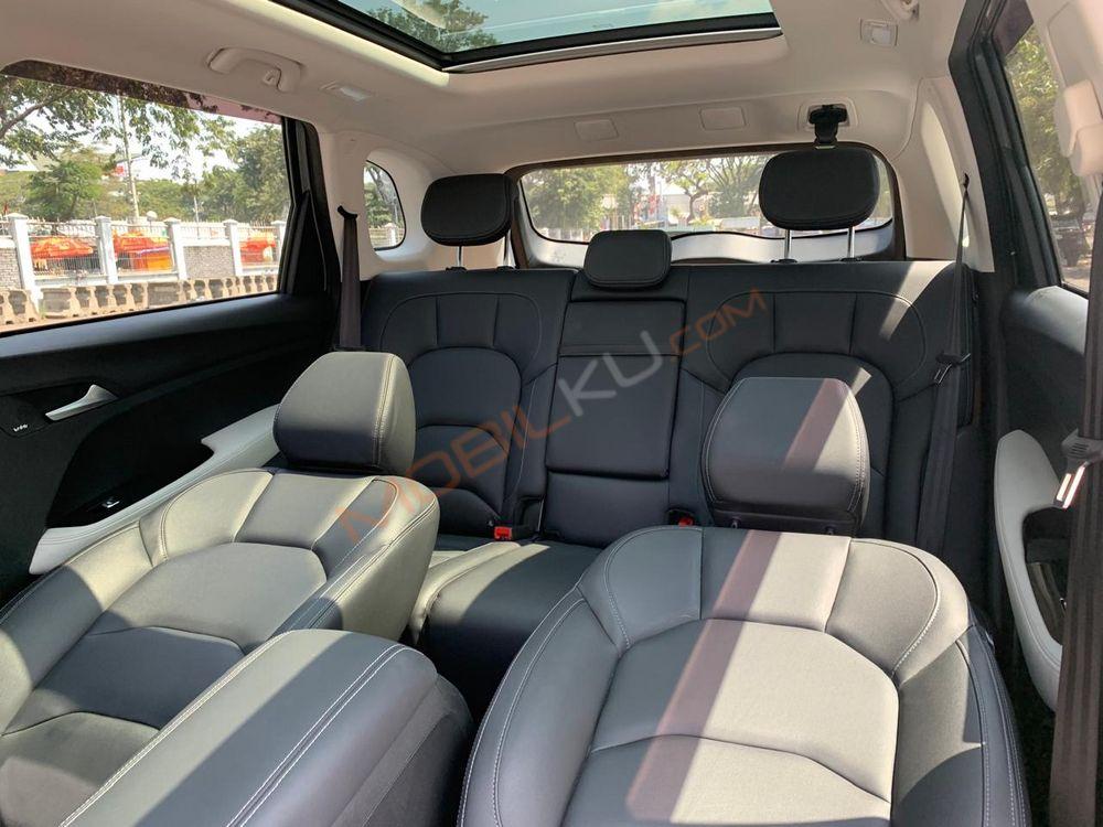 Mobil Wuling Almaz 2019