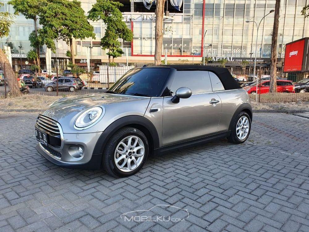 Mobil MINI 5-Door 2016